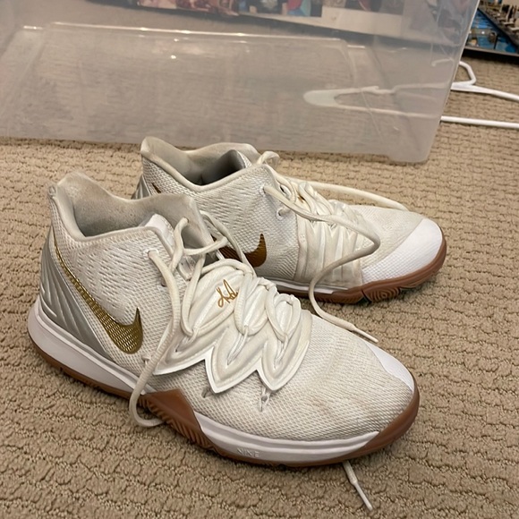 nike gold and green basketball high tops - Picture 1 of 5